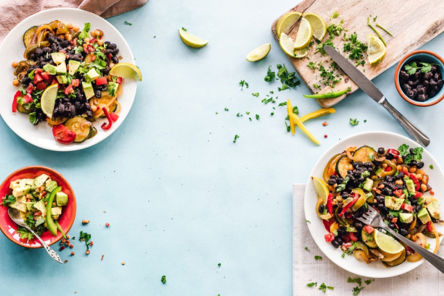 How to Eat Healthily and Manage Your Weight on a Budget
