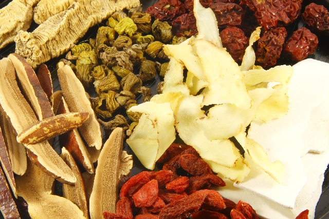 7 Herbal Supplements to Support Your TCM Slimming Journey